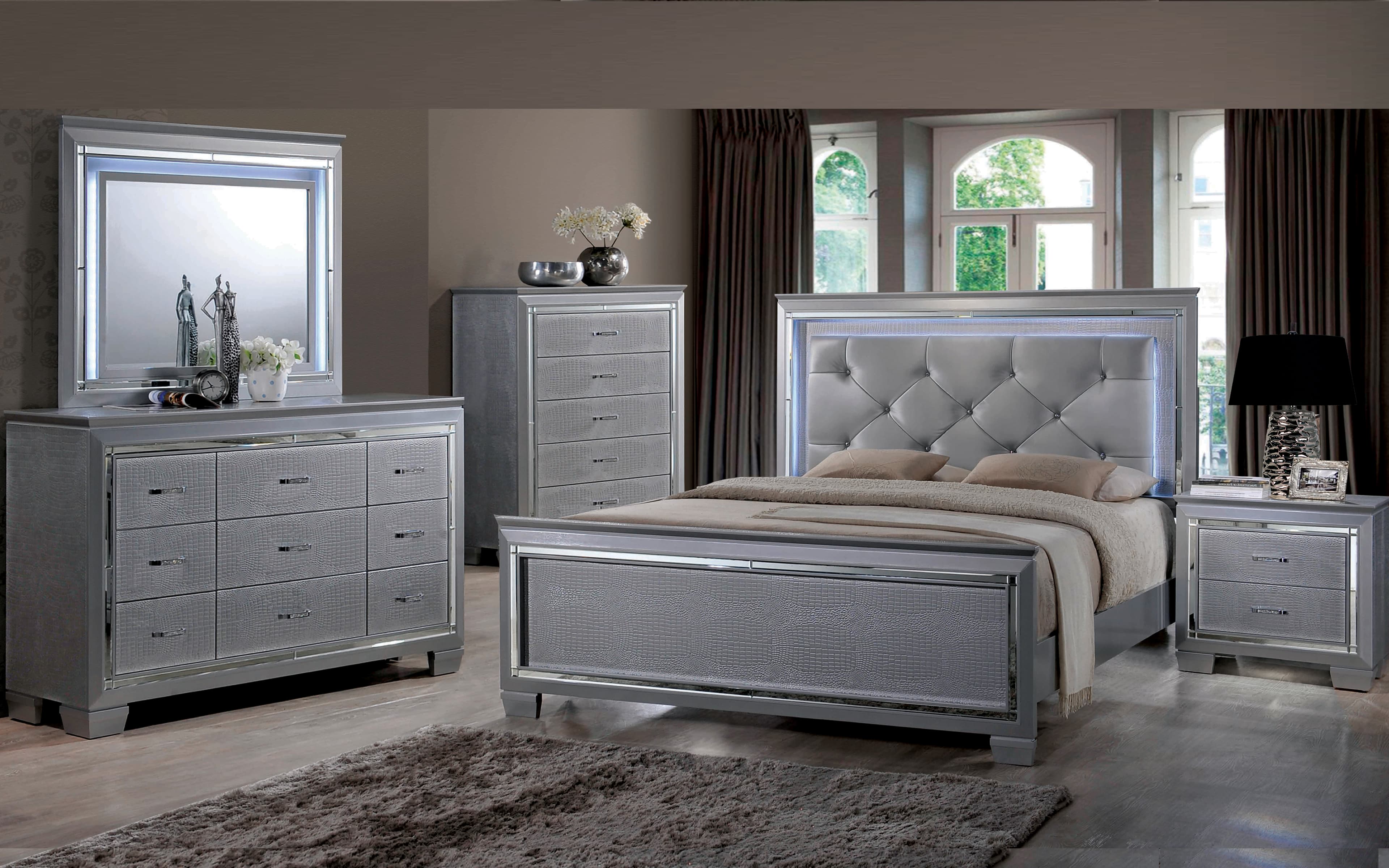 B118 Nightstand