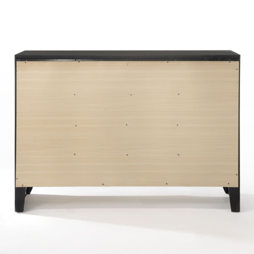 Dresser 5