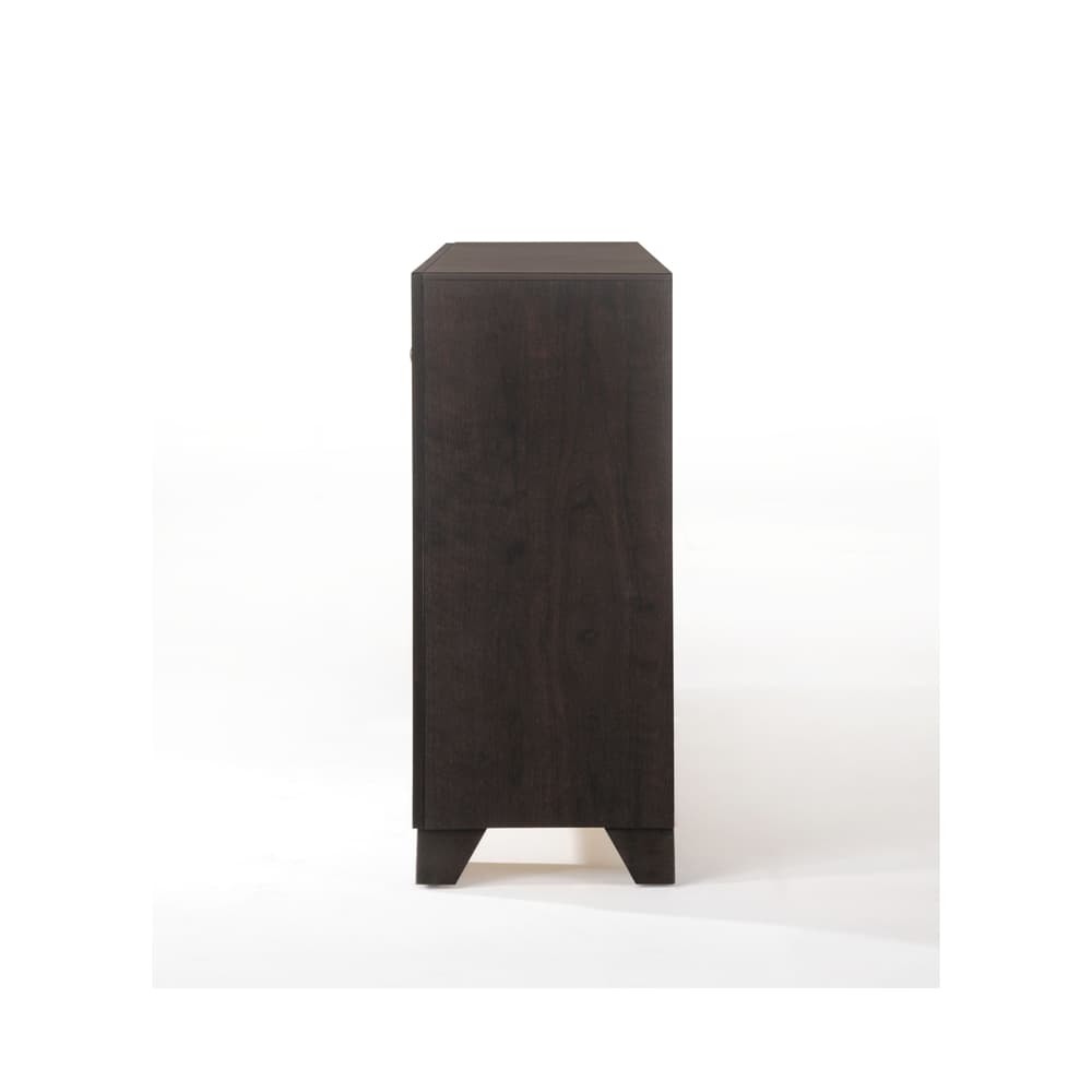 Dresser 5