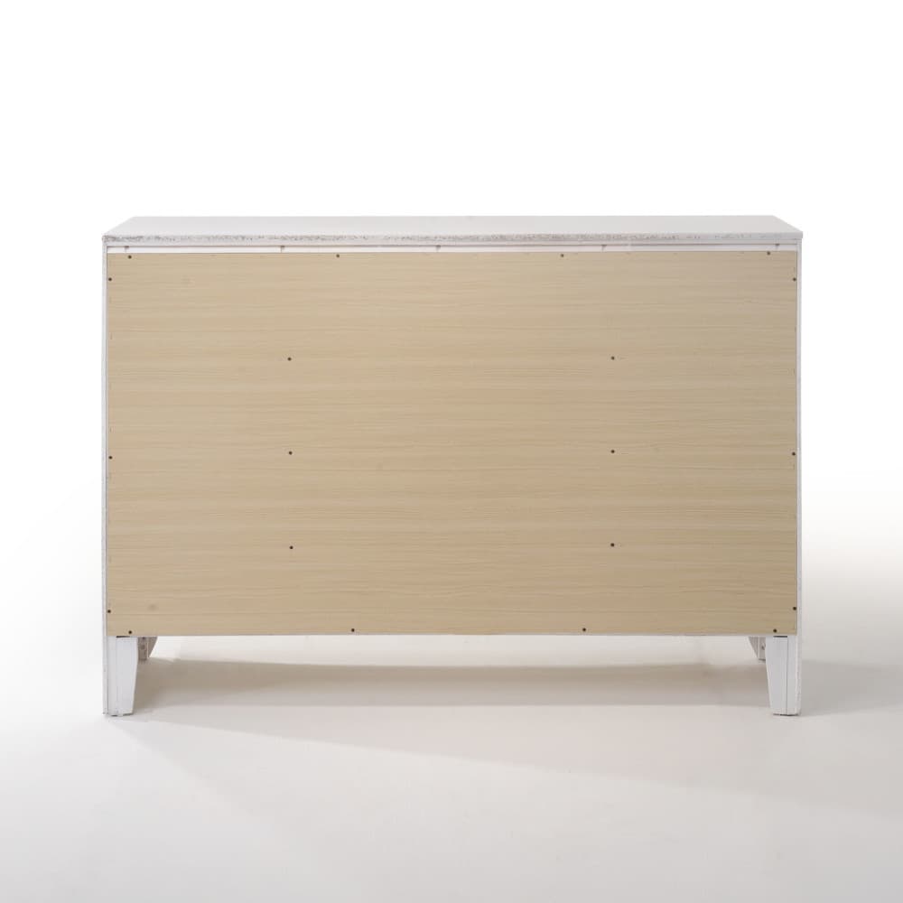 Dresser 6