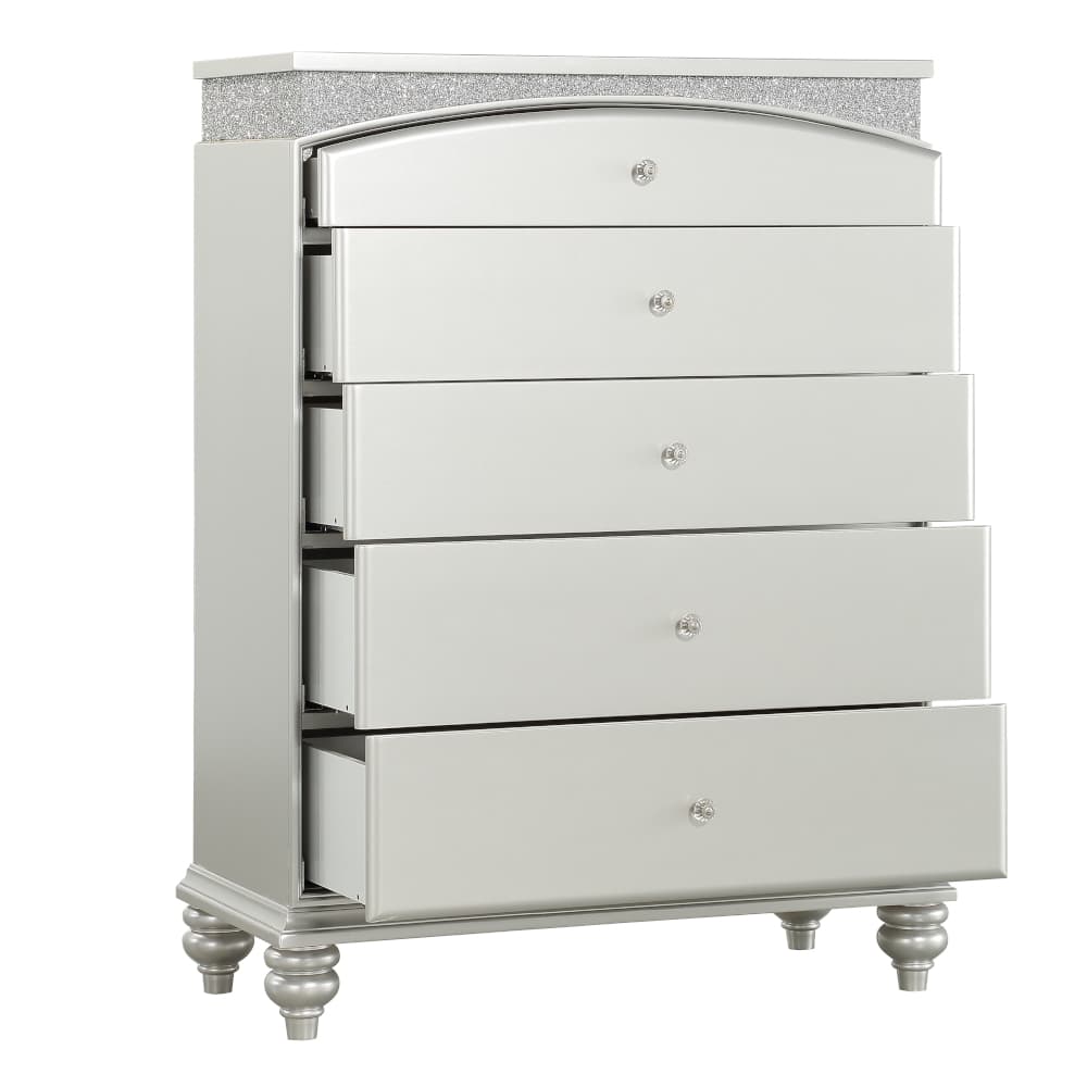 Chest 4