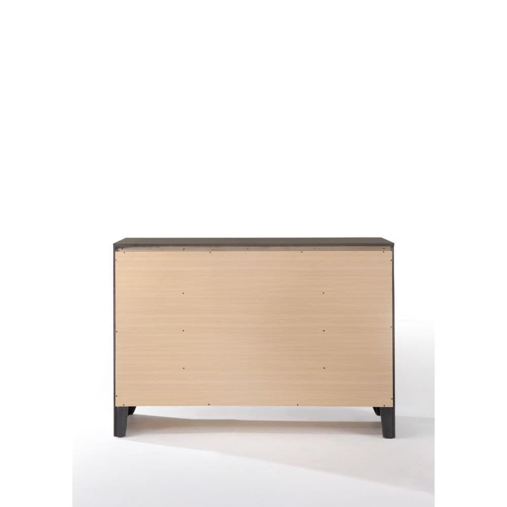 Dresser 5
