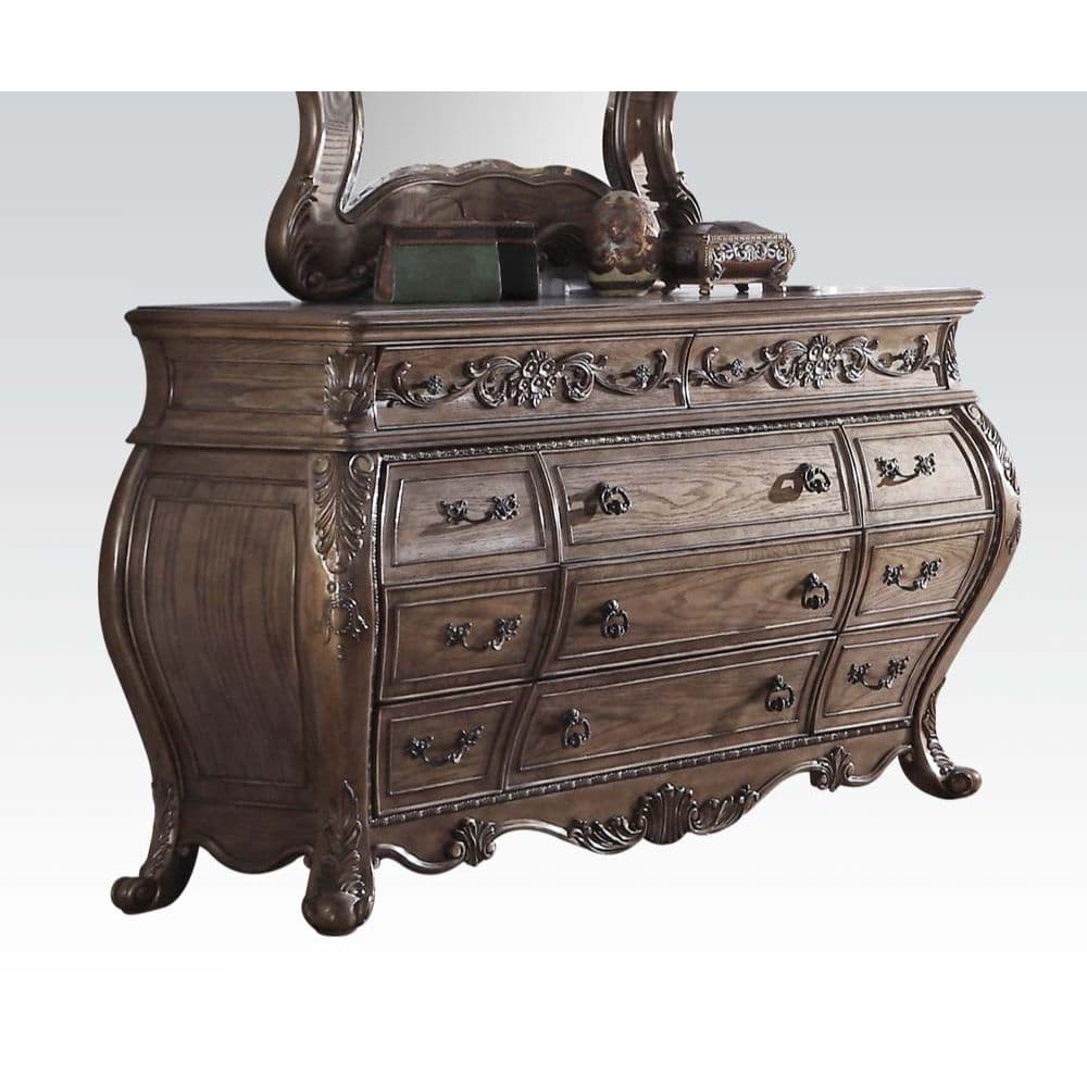 Dresser 1