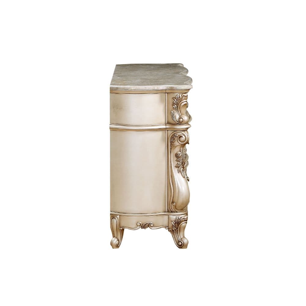 Dresser 3