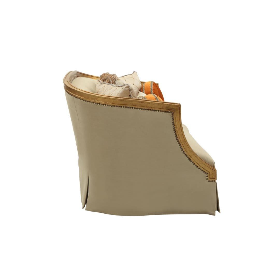 Loveseat W/5 Pillows 2
