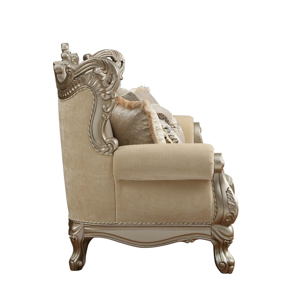 Sofa W/7 Pillows 4