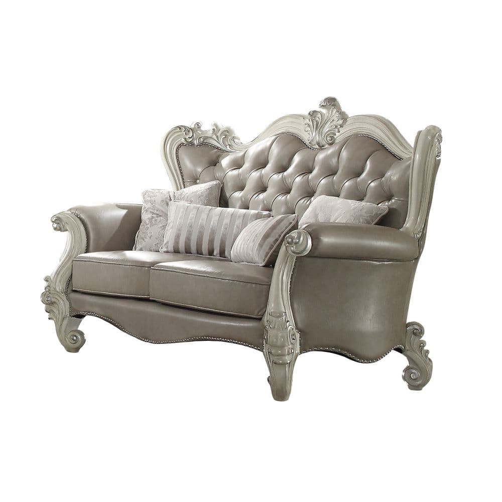 Loveseat W/4 Pillows 2