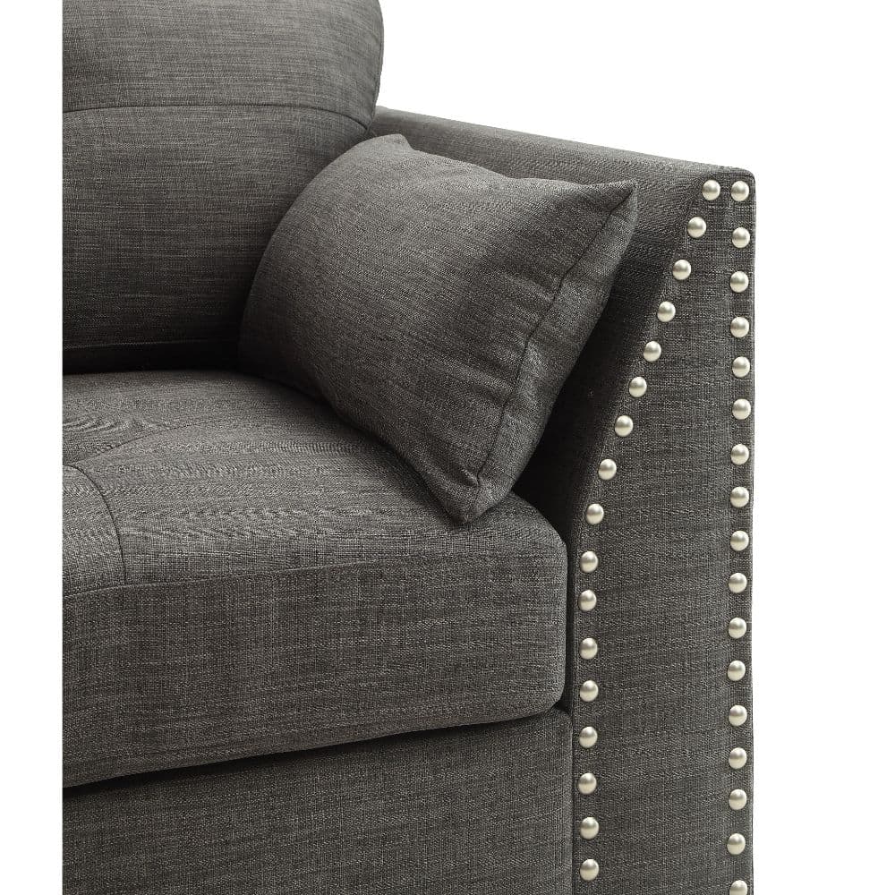 Chair W/3 Pillows 5