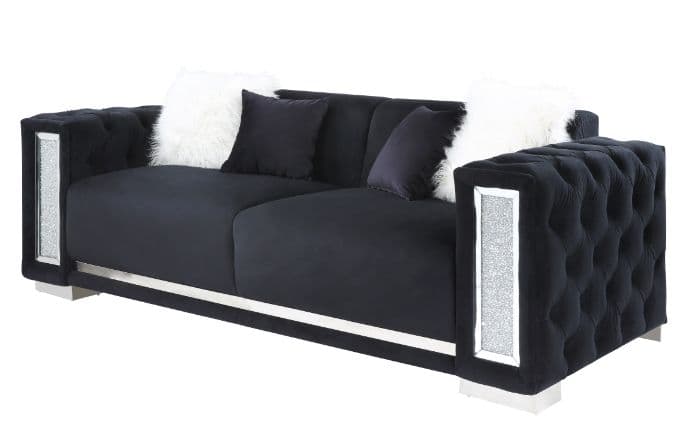 Sofa W/4 Pillows