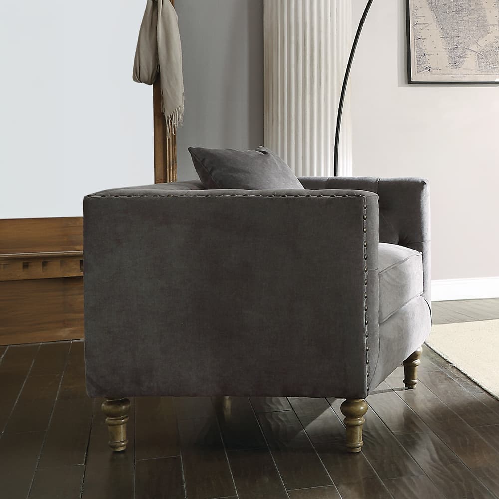 Chair W/Pillow