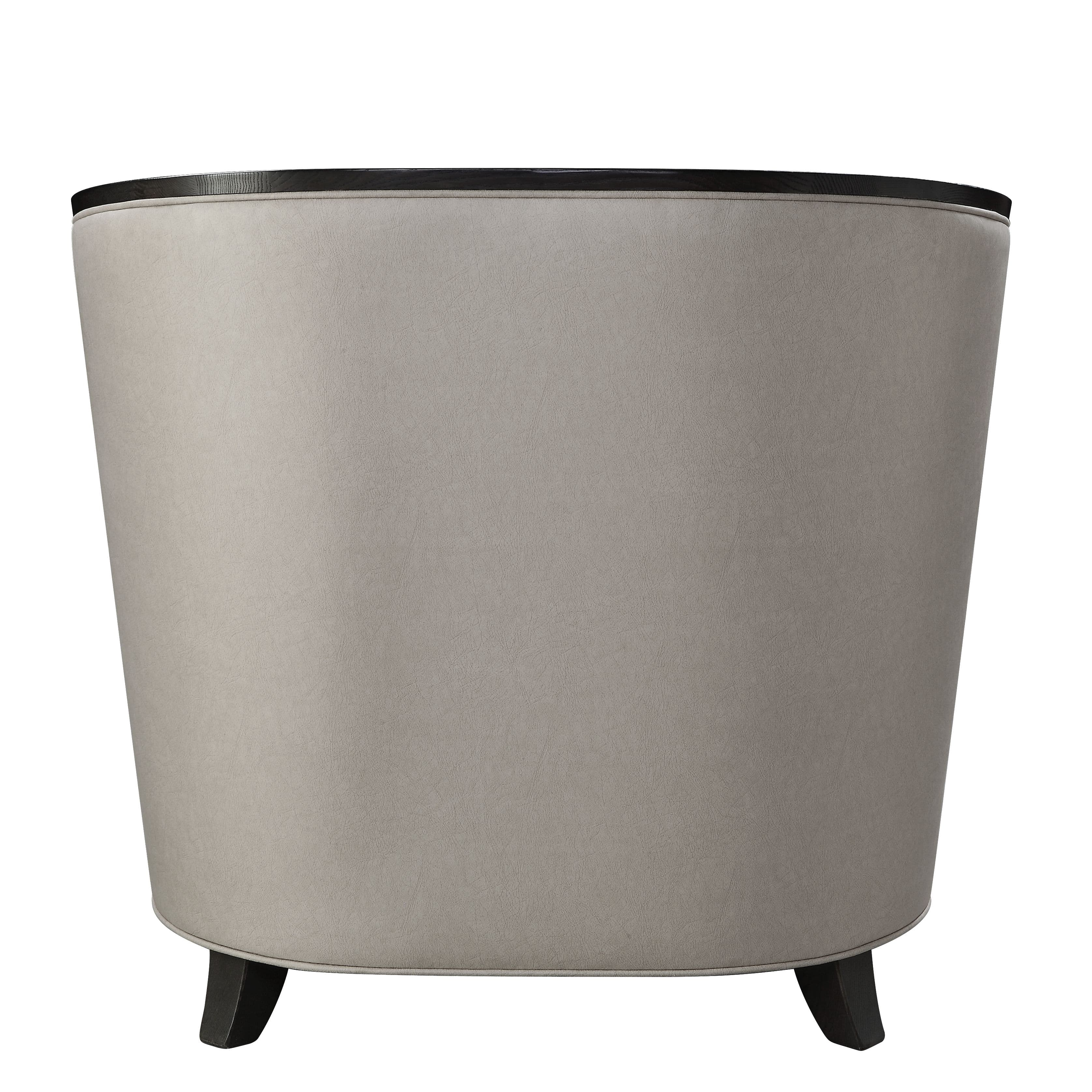 Chair W/Pillow 4