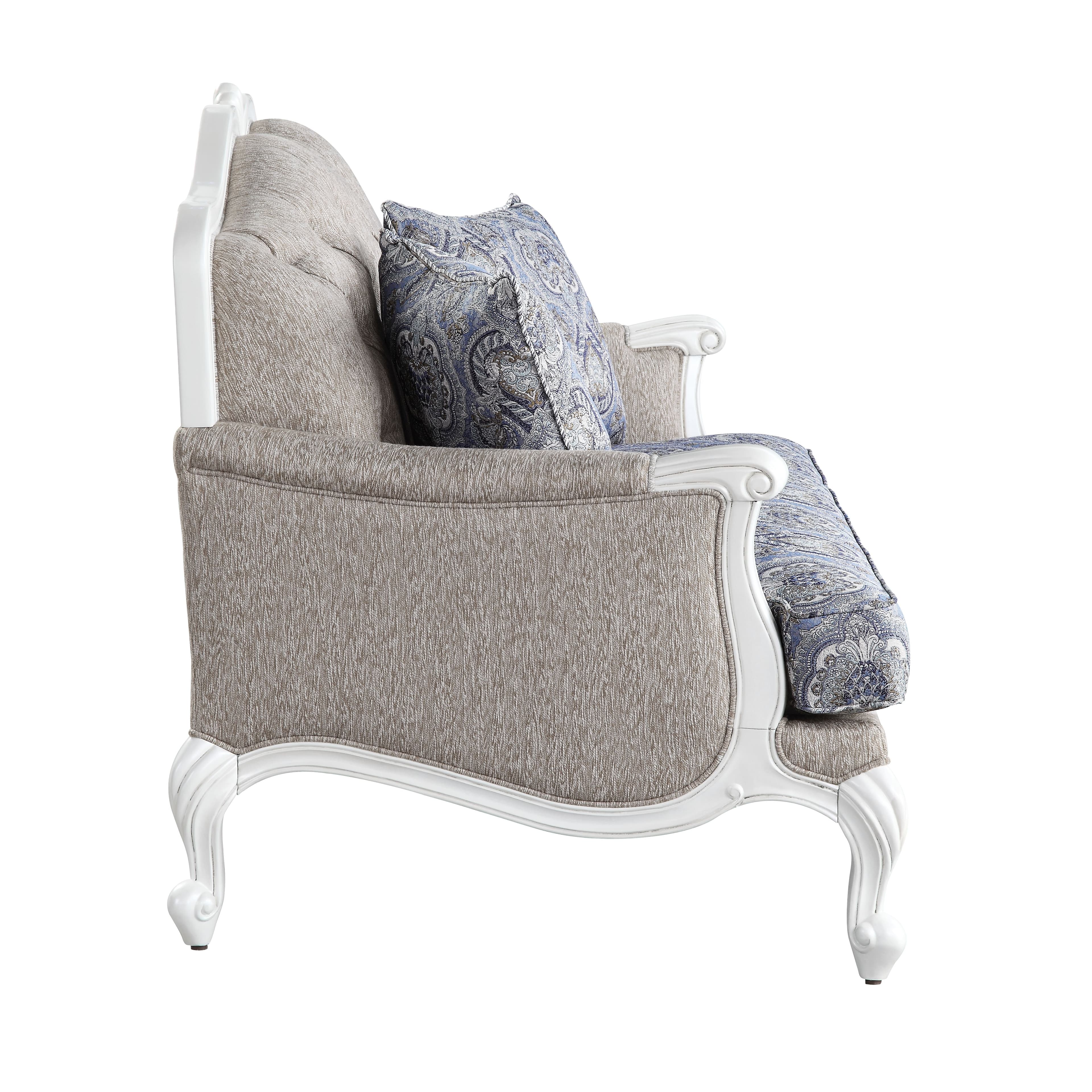 Sofa W/5 Pillows 3