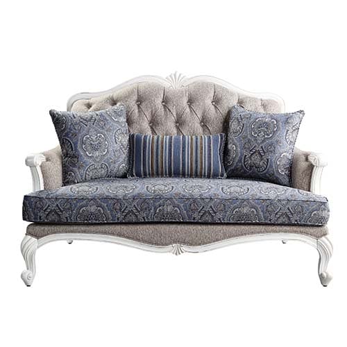 Loveseat W/3 Pillows 7
