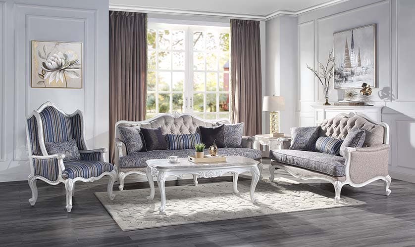 Loveseat W/3 Pillows 10