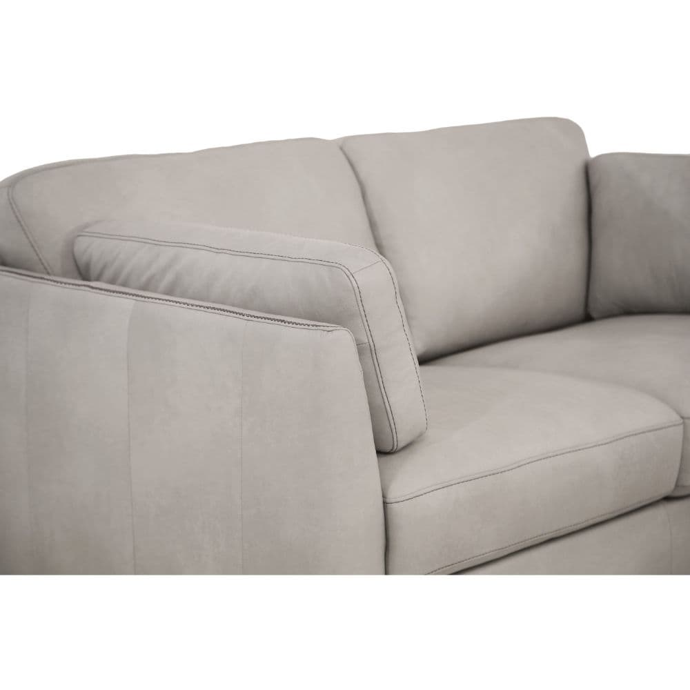 Loveseat 3