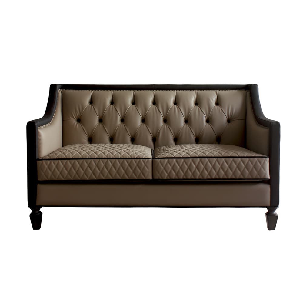 Loveseat W/3 Pillows 10