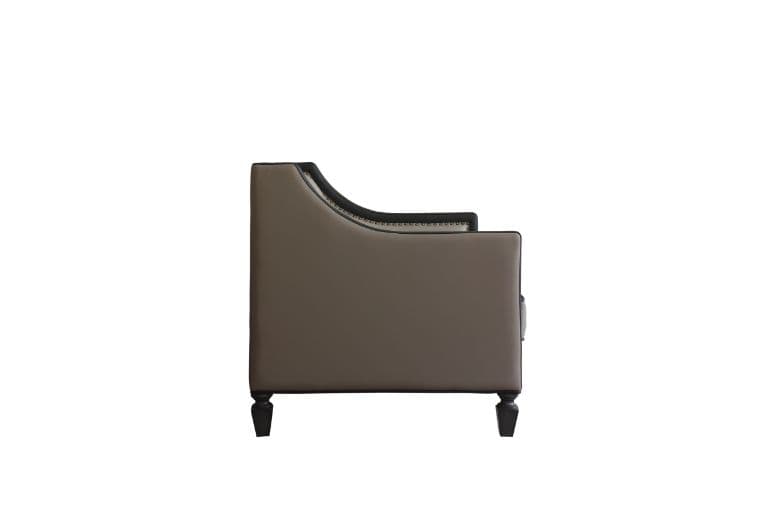Loveseat W/3 Pillows 4