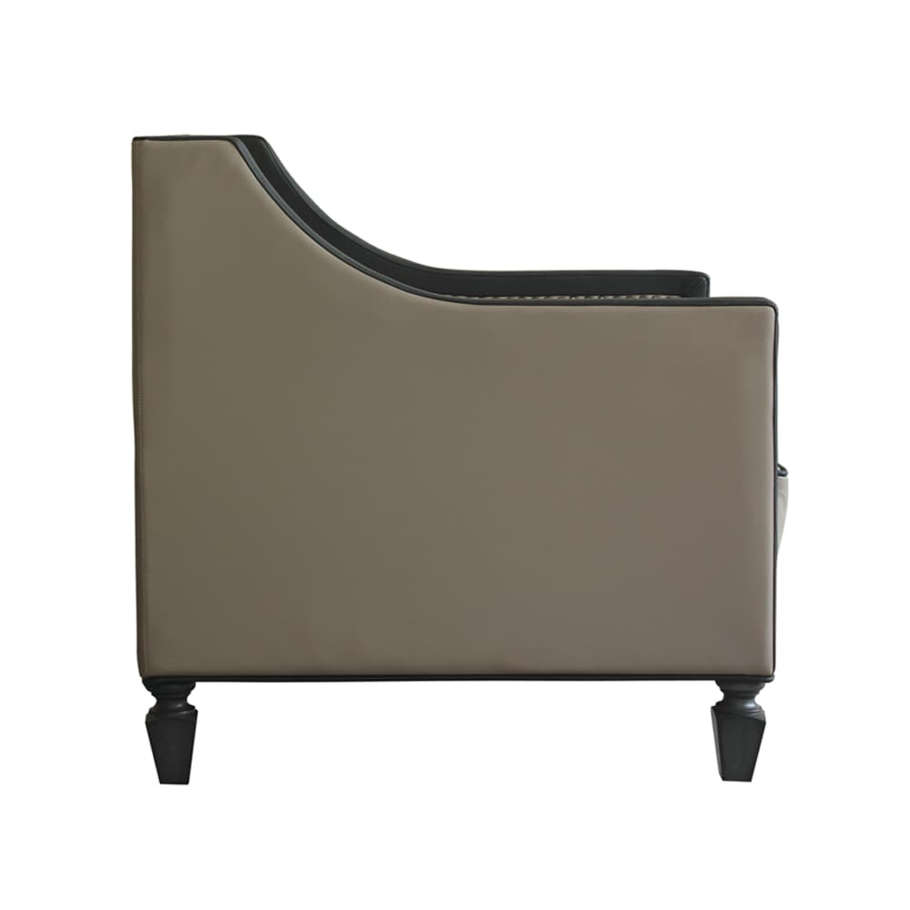 Chair W/Pillow 6