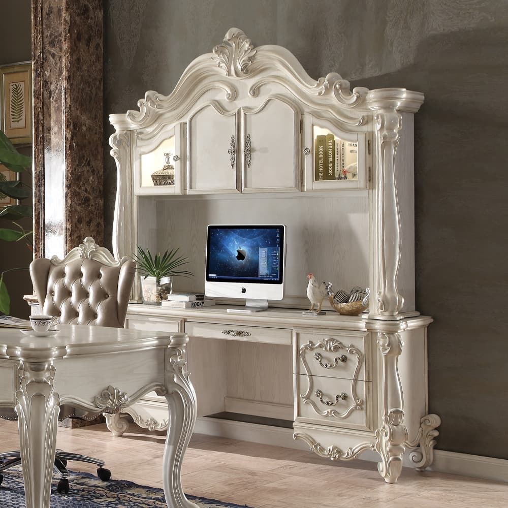 Executive Computer Desk W/Hutch