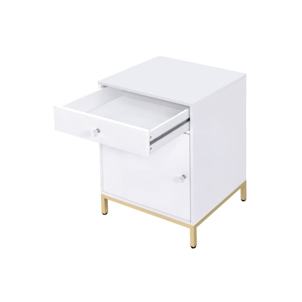 Cabinet 7