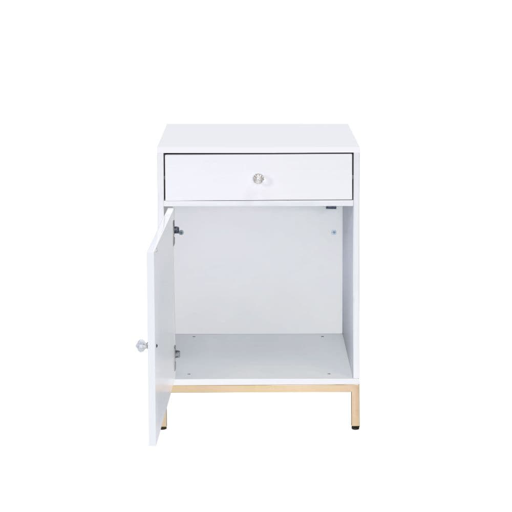 Cabinet 8