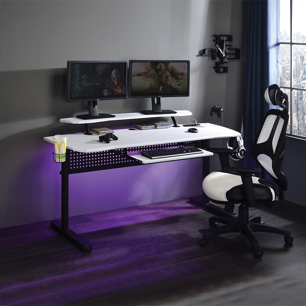 Gaming Desk W/USB Port 9