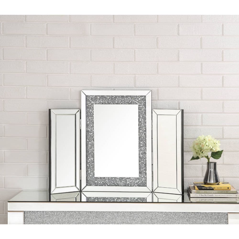 Accent Mirror 3