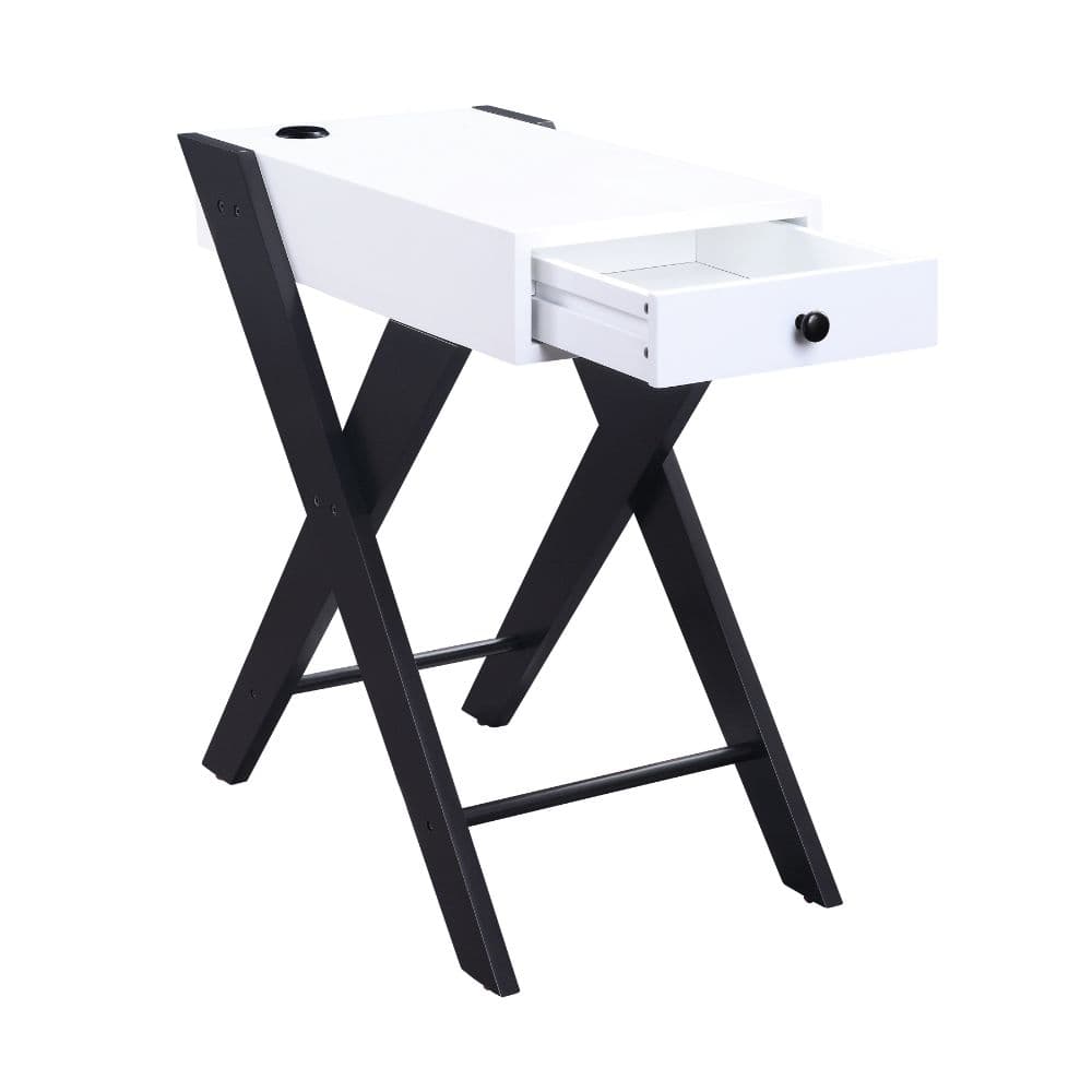Accent Table W/USB Port 3