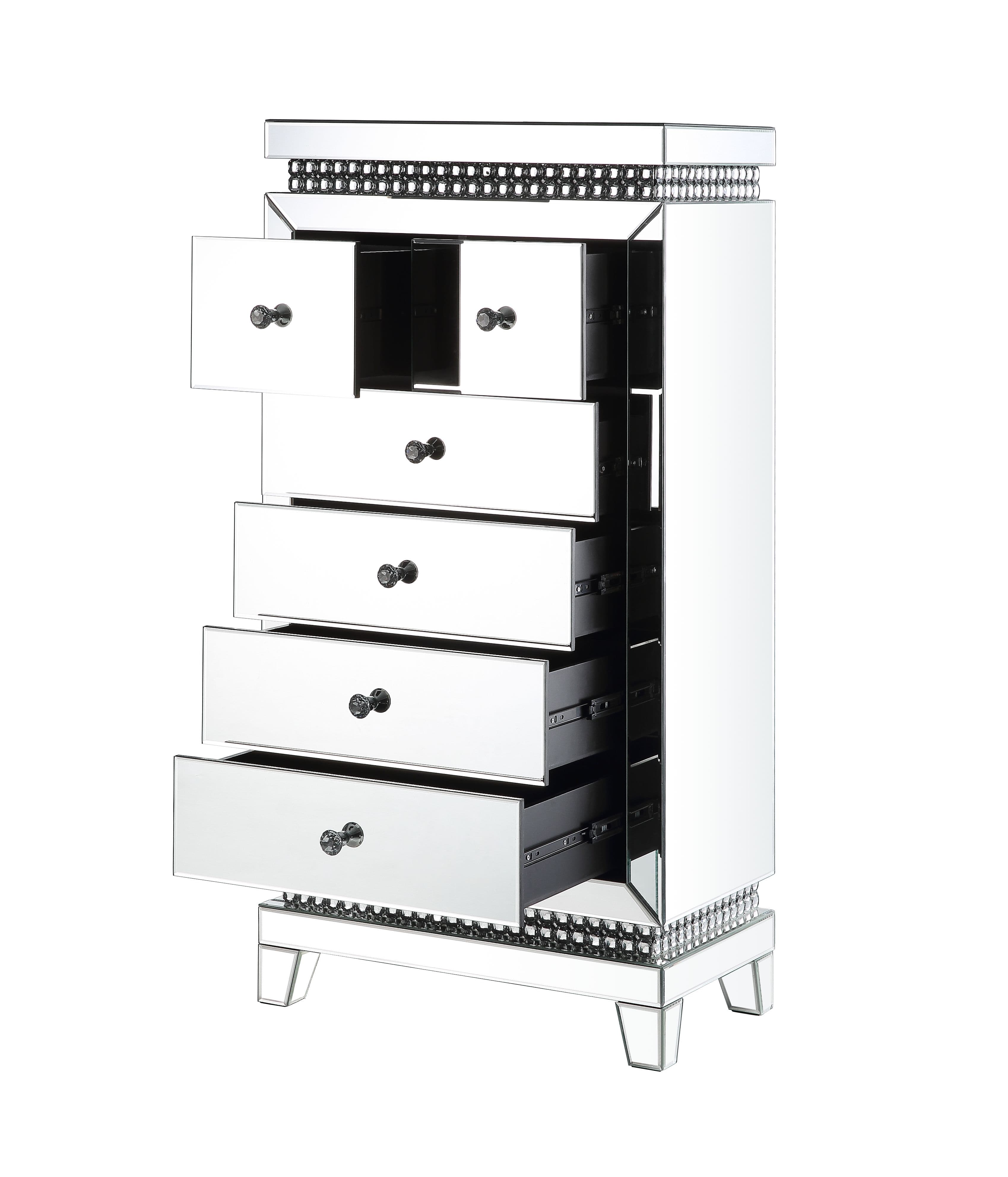 Cabinet 4
