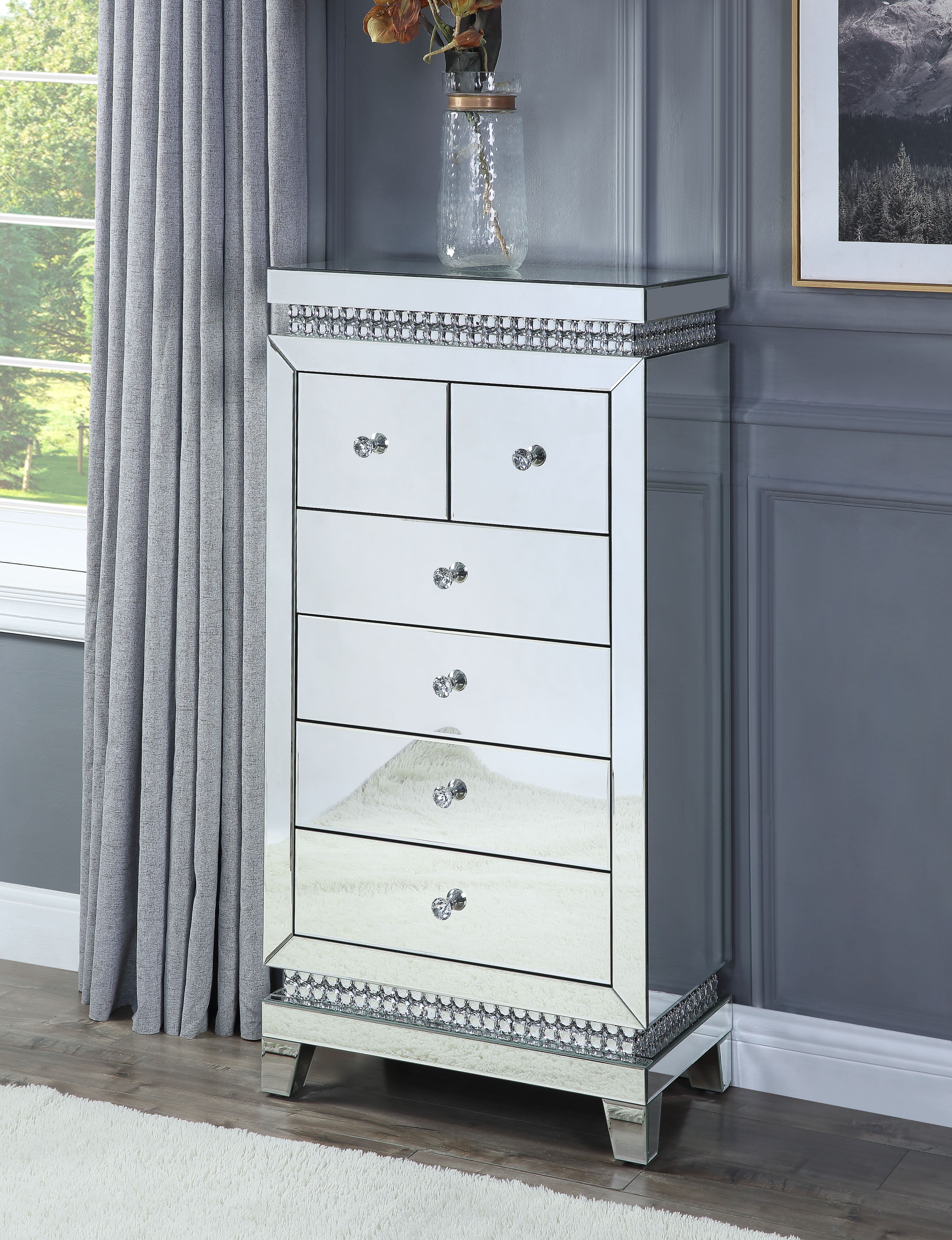 Cabinet 5