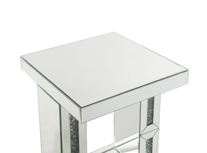 Accent Table 4