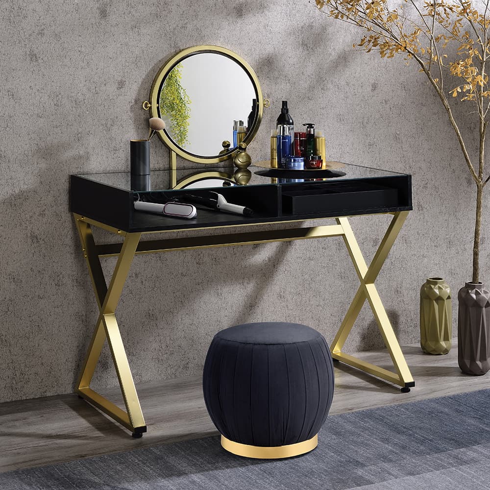 Vanity Desk W/Mirror & Jewelry Tray 5