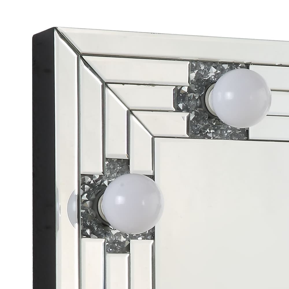 Accent Mirror 6