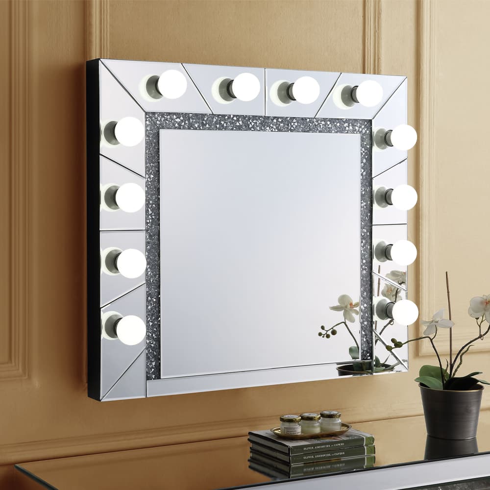 Accent Mirror