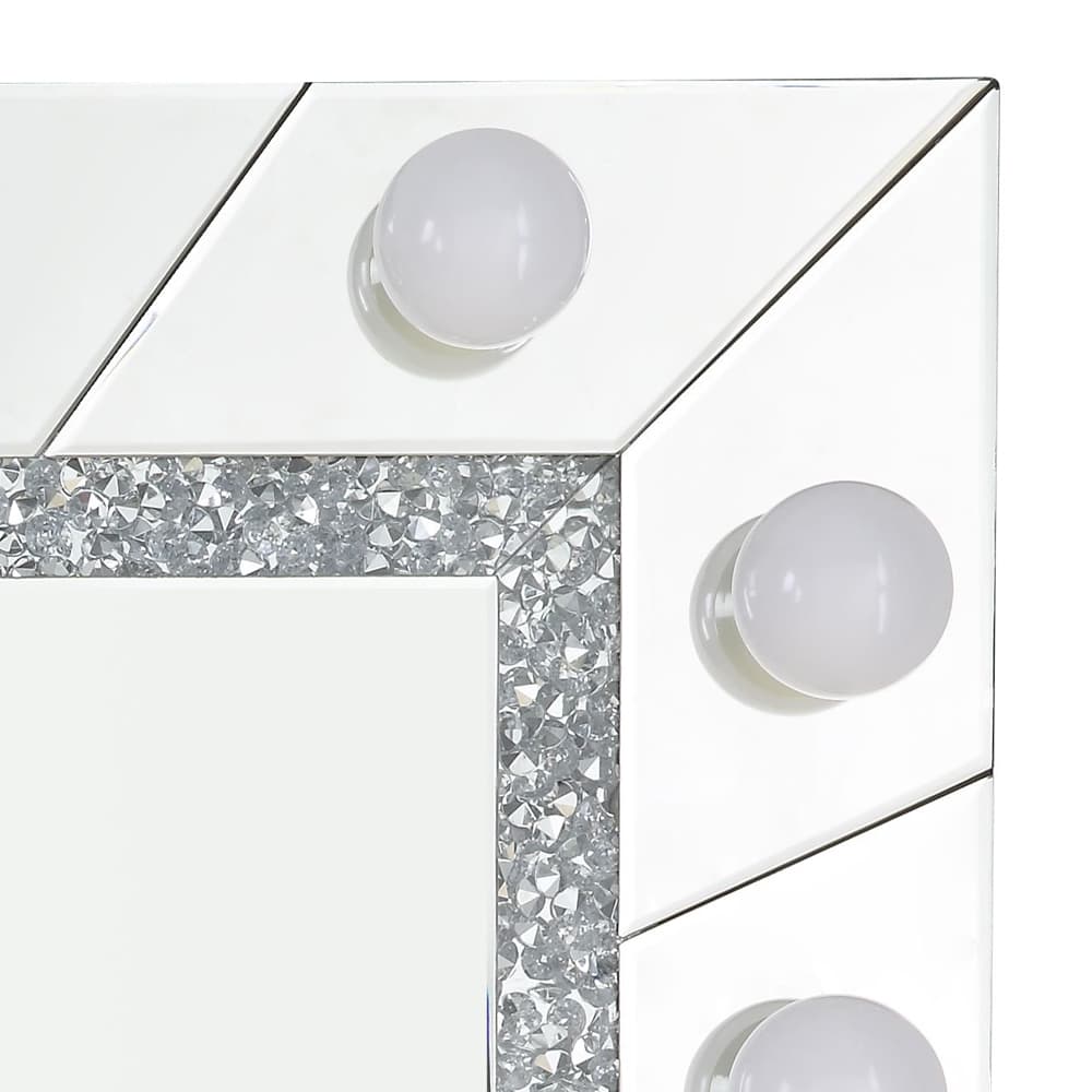 Accent Mirror 4
