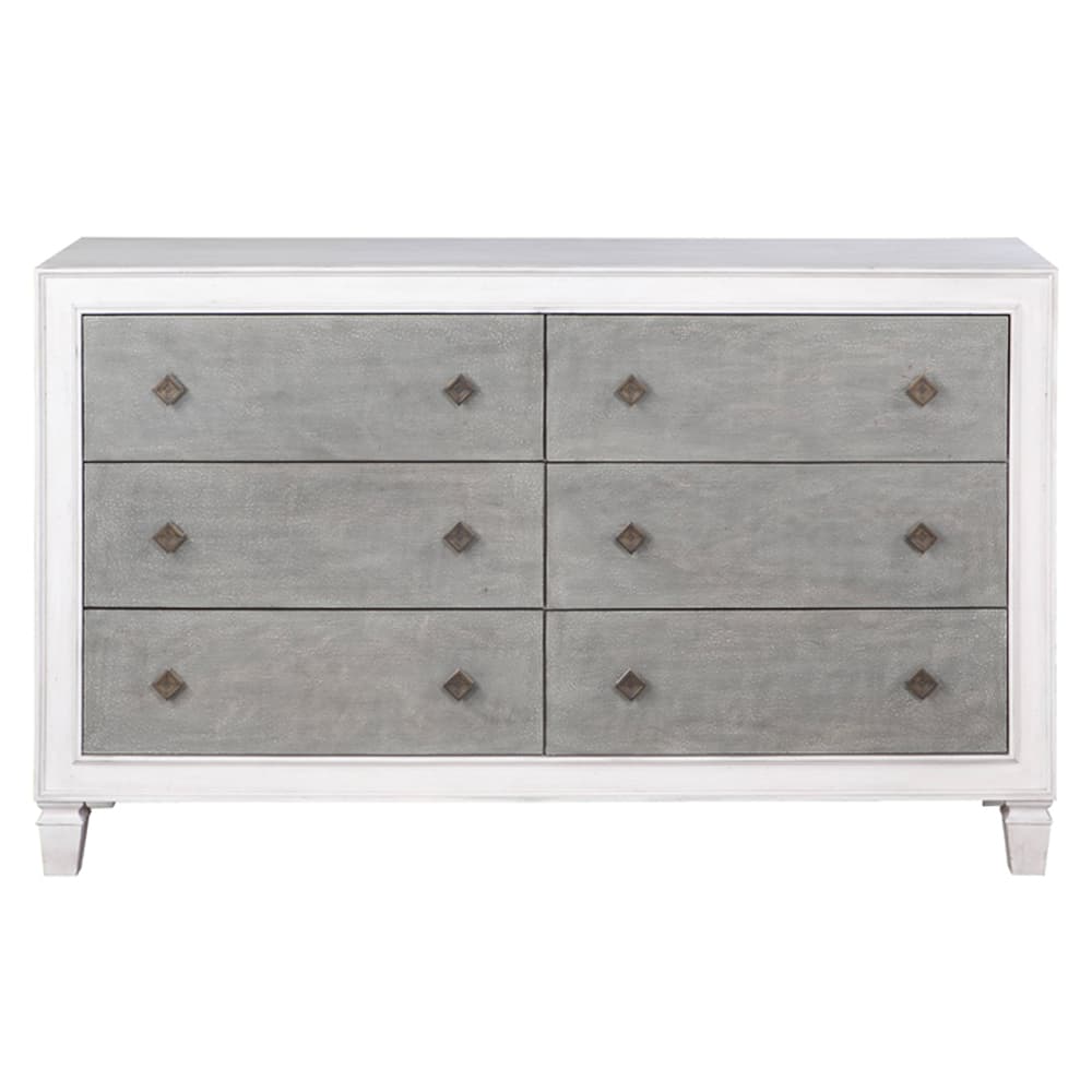 Dresser 3