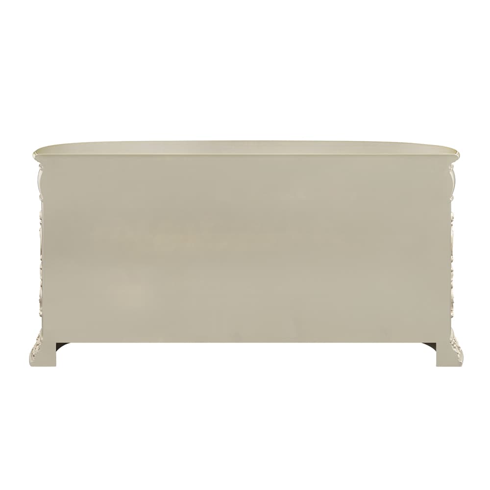Dresser 6