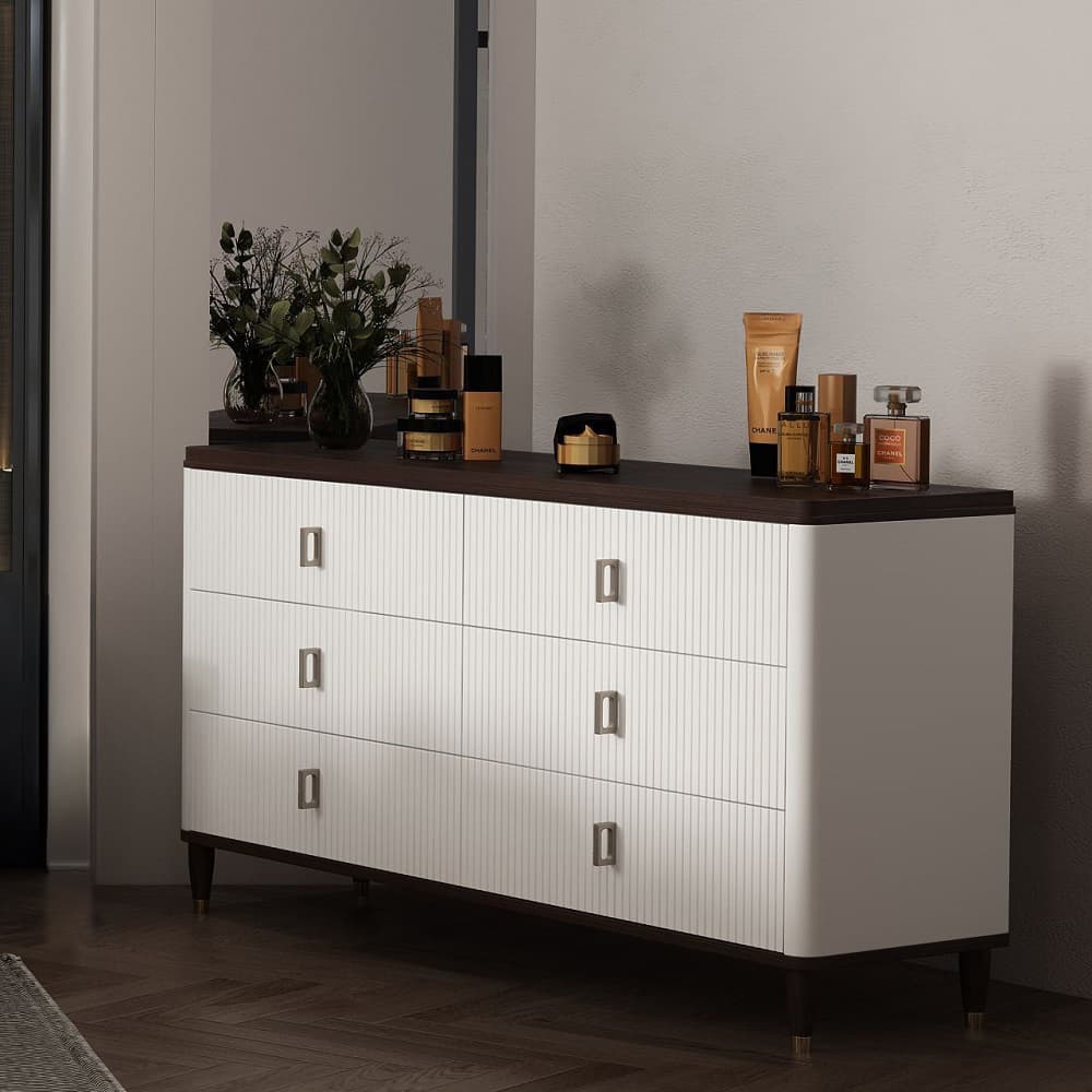 Dresser W/Jewelry Tray 4