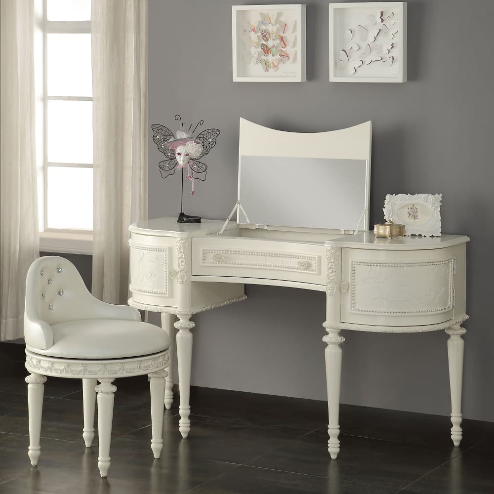 Chair W/Swivel 4
