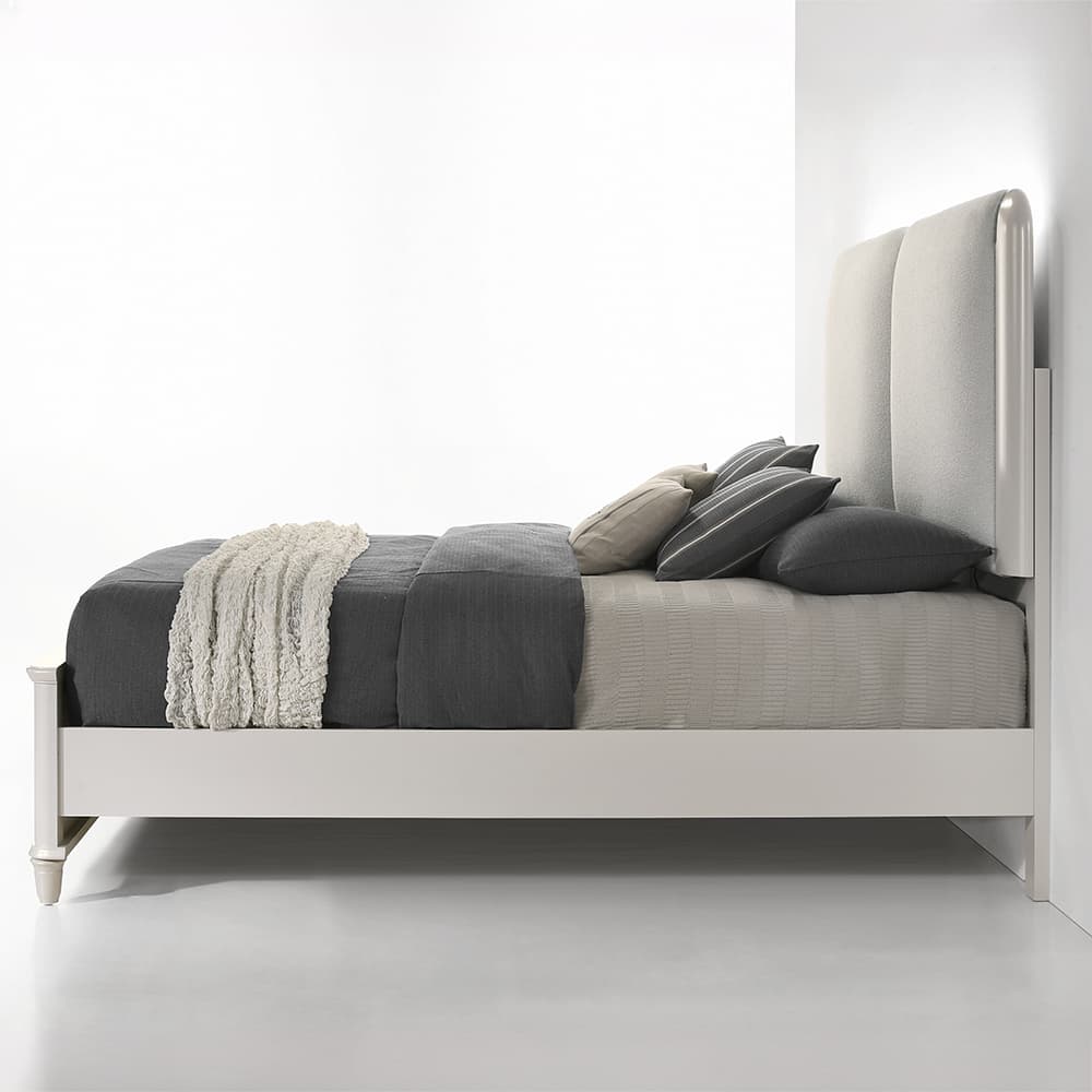Queen Bed W/LED 4