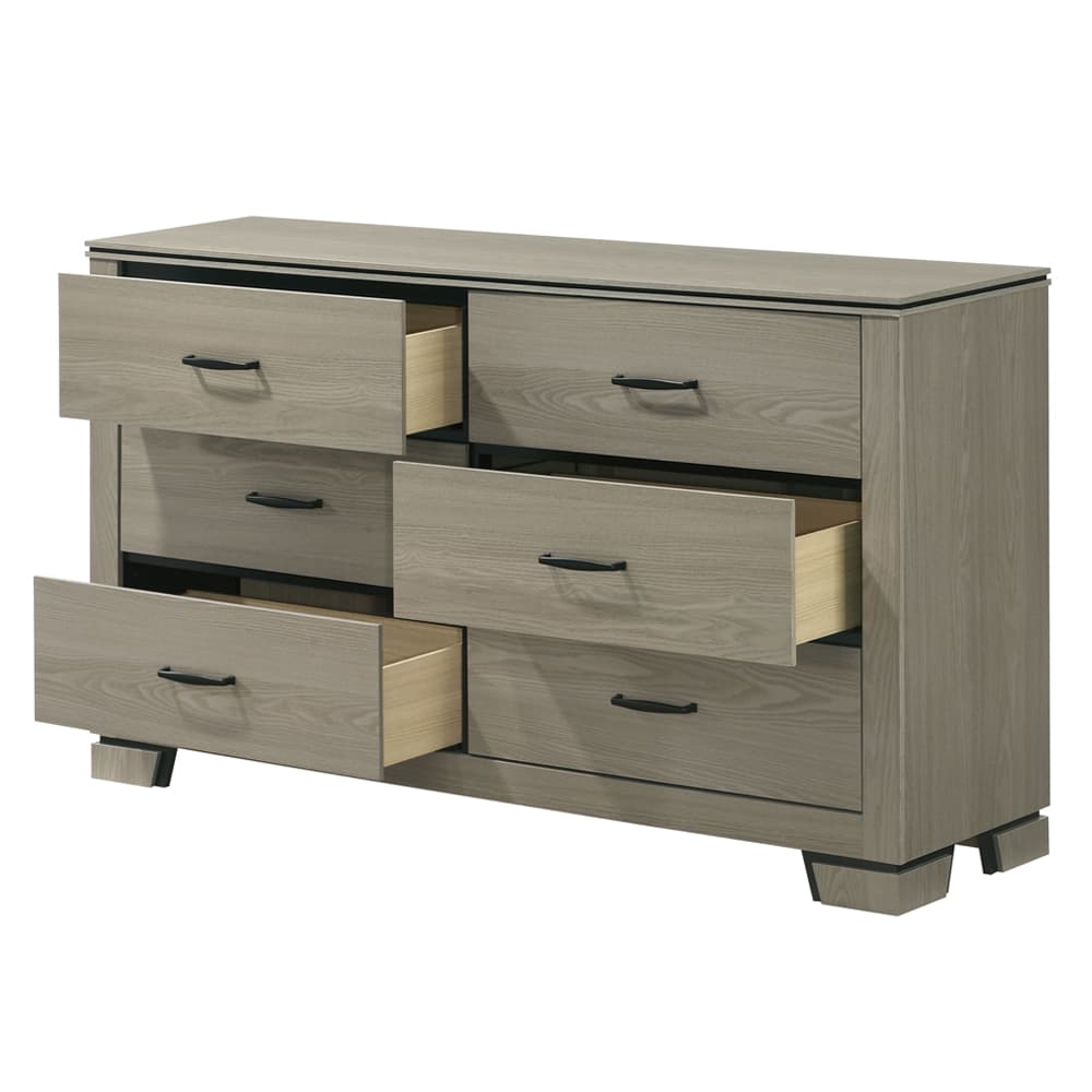 Dresser 4