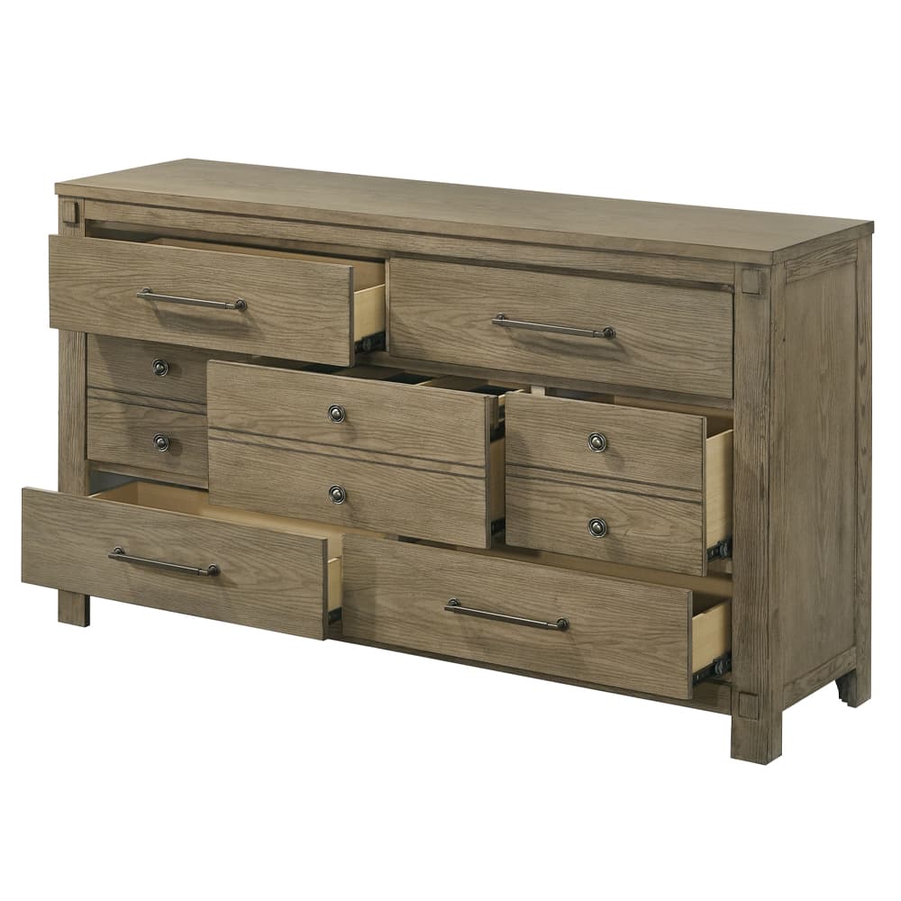 Dresser 4