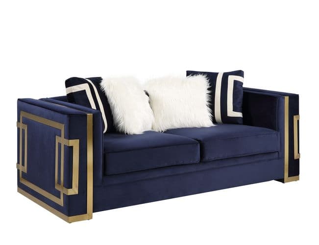 Loveseat W/4 Pillows 5