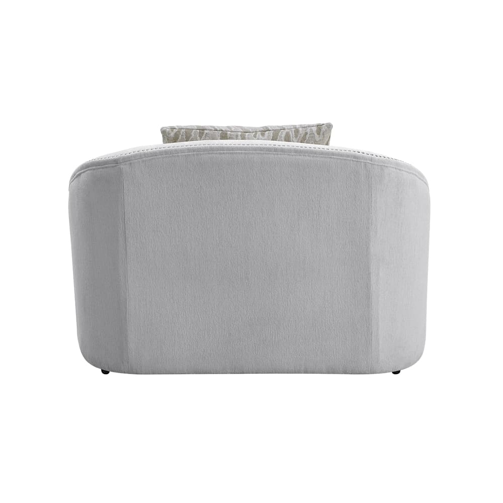 Chair W/2 Pillows 4