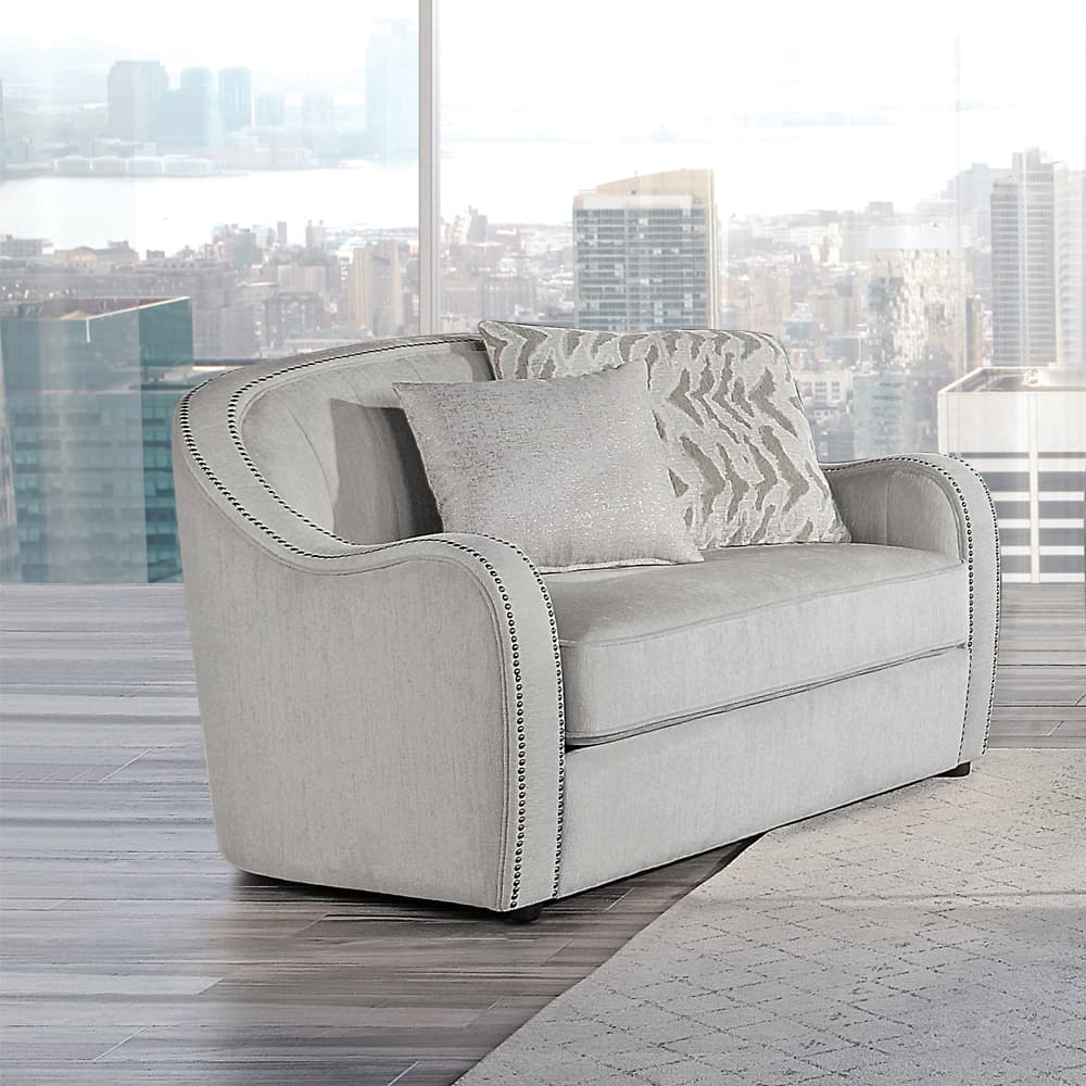 Chair W/2 Pillows