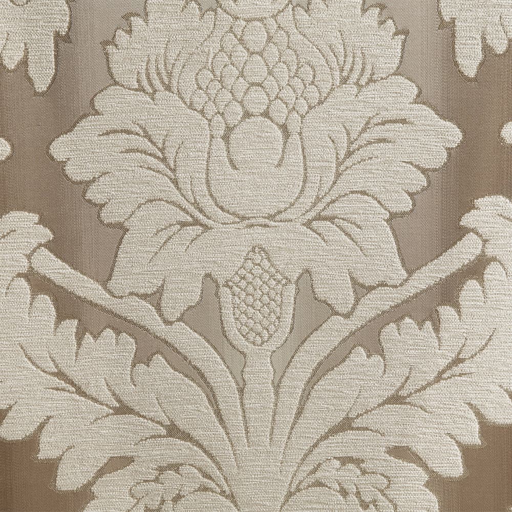 Chair W/Pillow 7