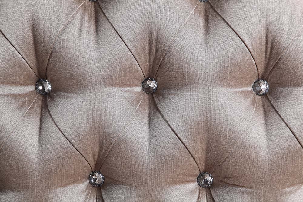 Sofa W/5 Pillows 5