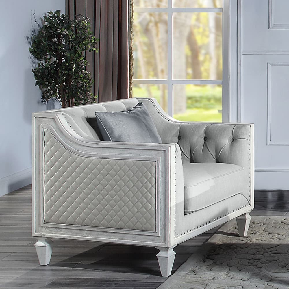 Chair W/Pillow
