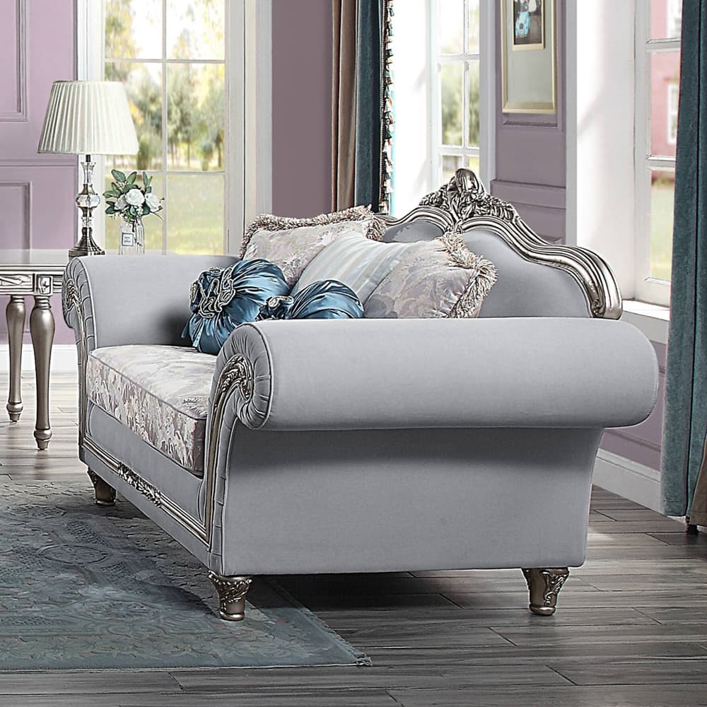 Loveseat W/5 Pillows