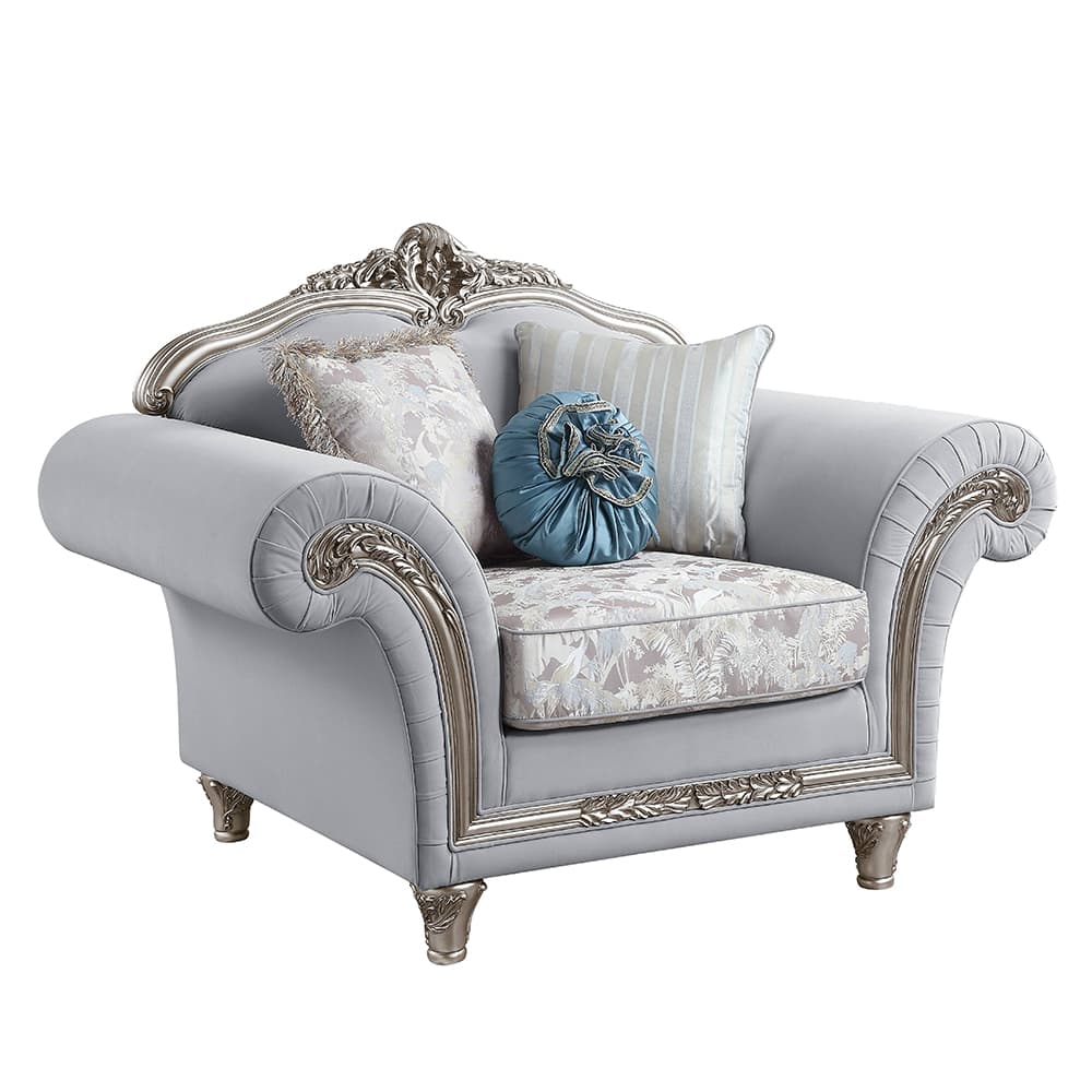 Chair W/3 Pillows 2